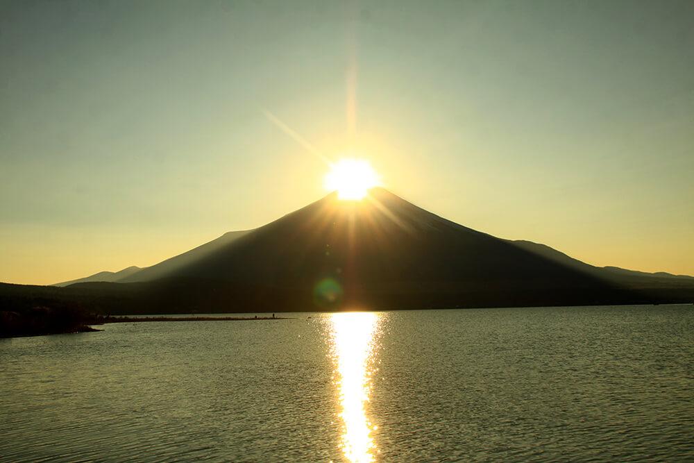 富士山周辺で輝く富士山を撮影しよう！おすすめ「ダイヤモンド富士」撮影スポット！