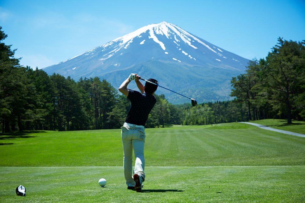 ゴルフの服装は何が正解?マナーを守ってゴルフを楽しもう